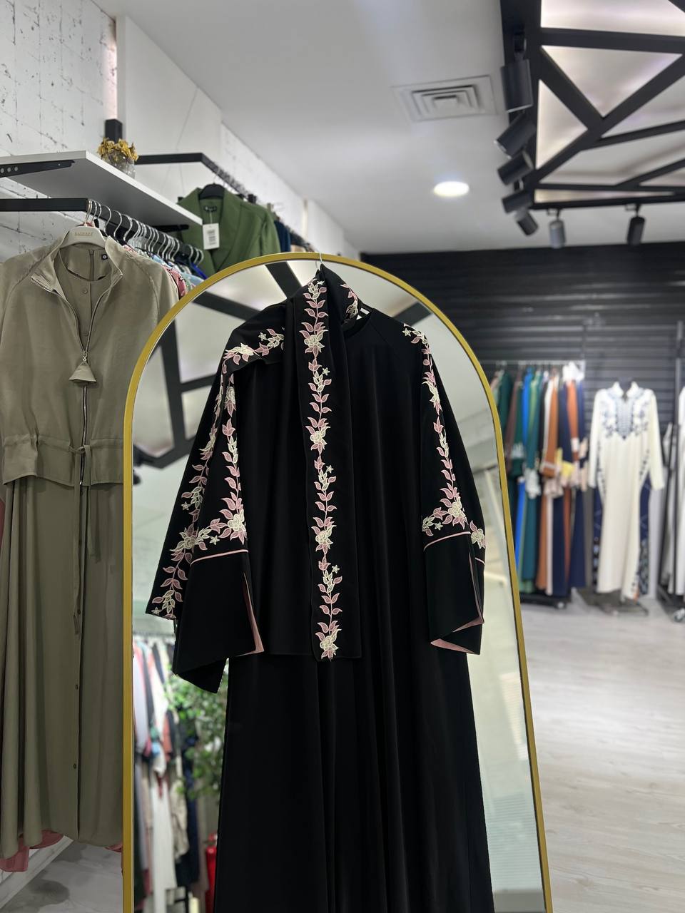 Ghanwa Yazlık Resmi Ferace – Şal ile Birlikte