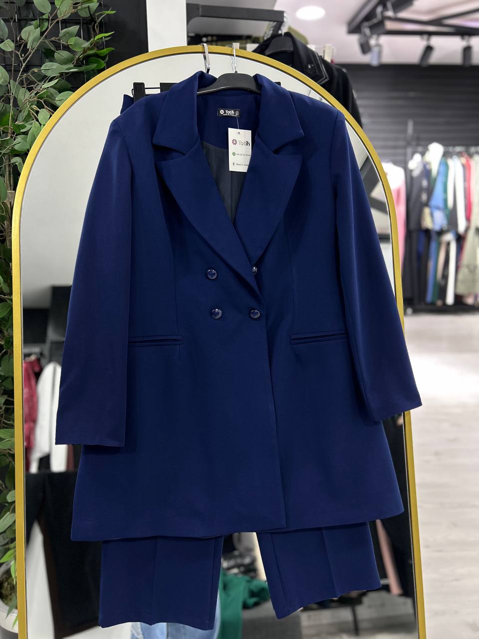 Rania Resmî Takımı (lacivert)