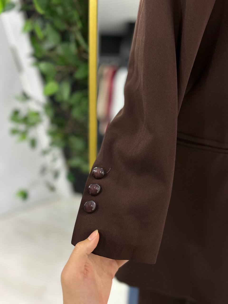 Rania Resmî Takımı (kahverengi)