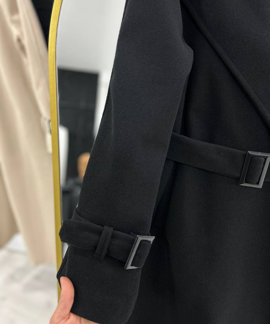 Tima\'nın Resmi Kış Ceketi, Siyah